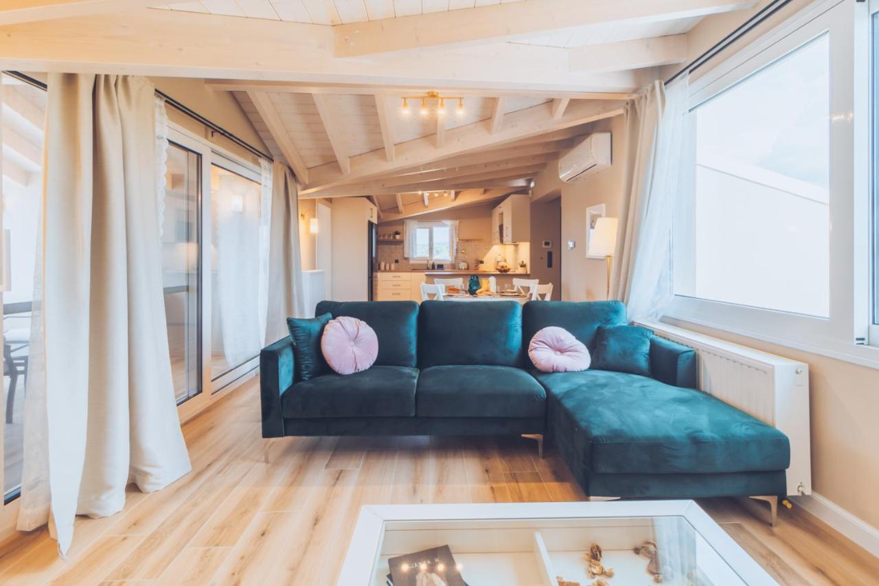 Melena Premium Suites Roda  Zewnętrze zdjęcie