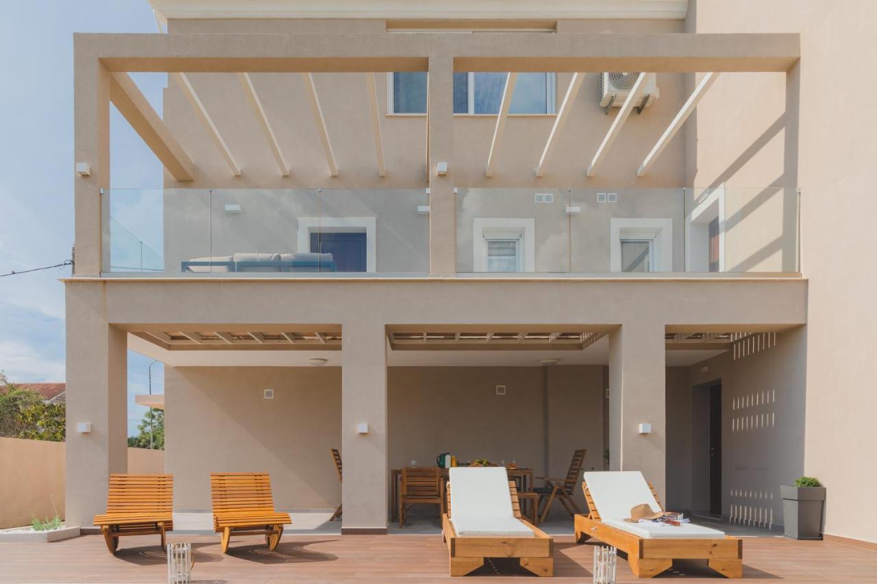 Melena Premium Suites Roda  Zewnętrze zdjęcie